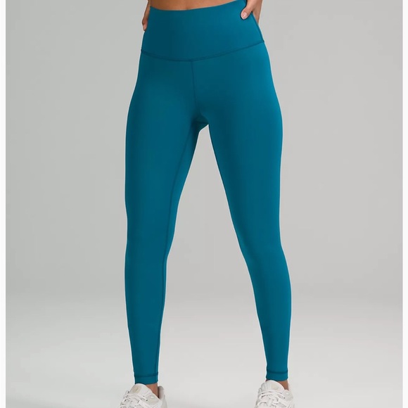 lululemon athletica Pants - lululemon capri blue wunder trains